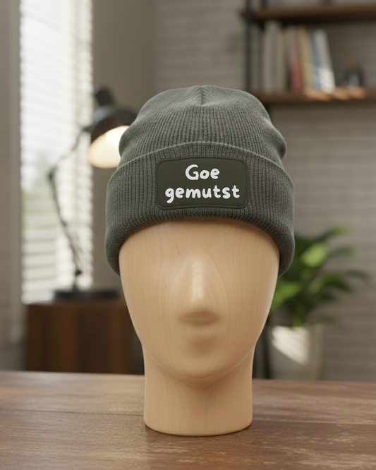 Muts met lichte print / Goed gemutst