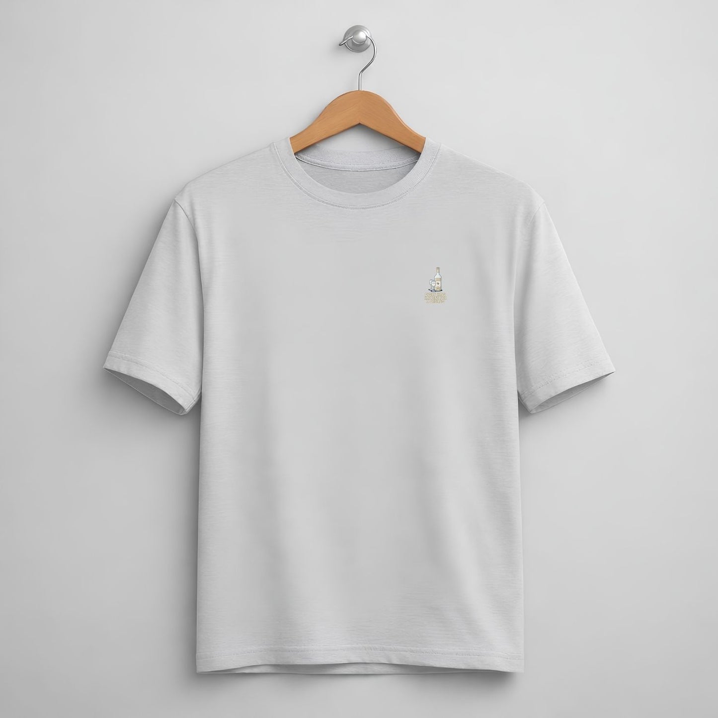 T-shirt heren - Everything happens for a Riesling